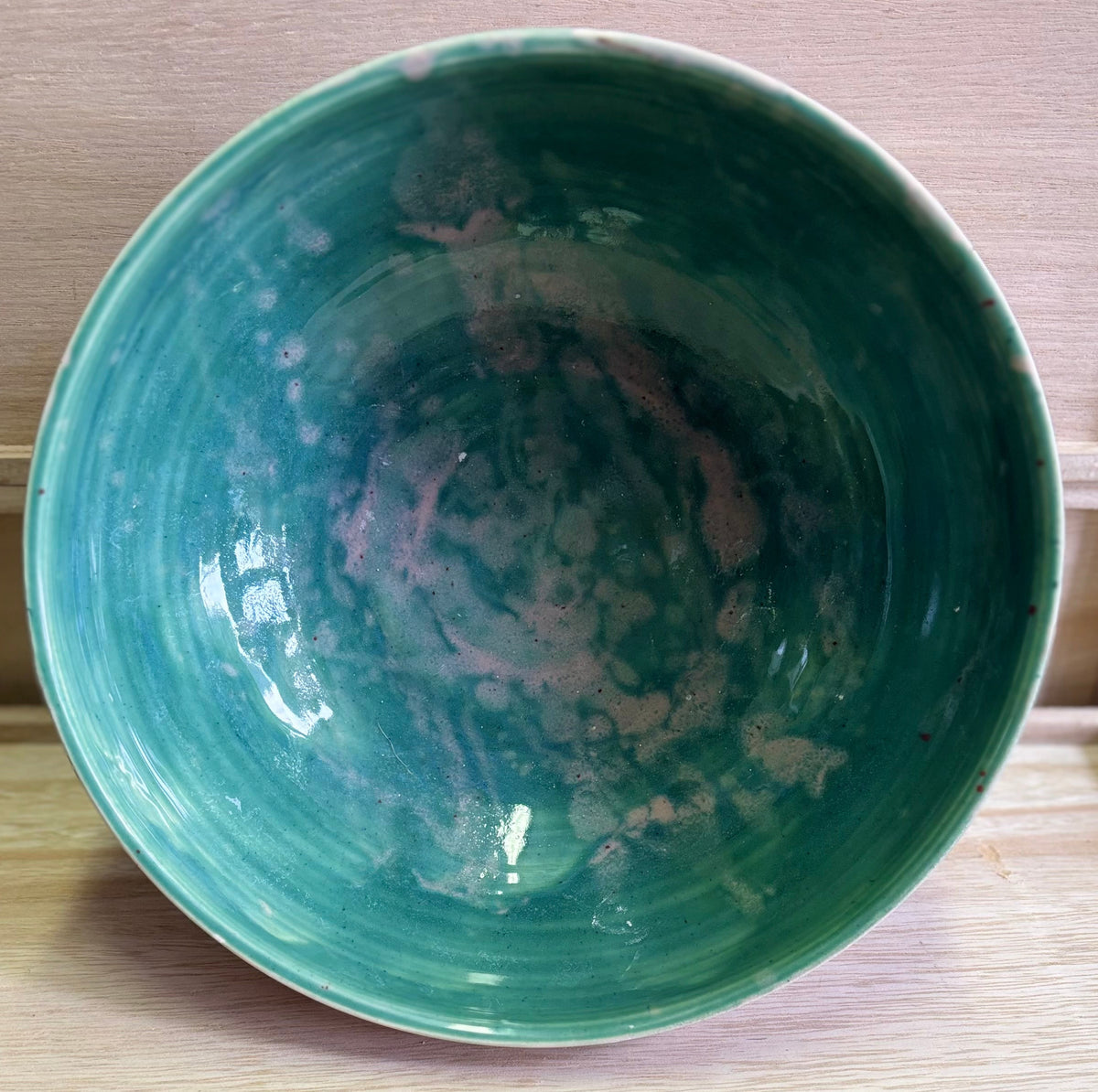 Large serving bowl